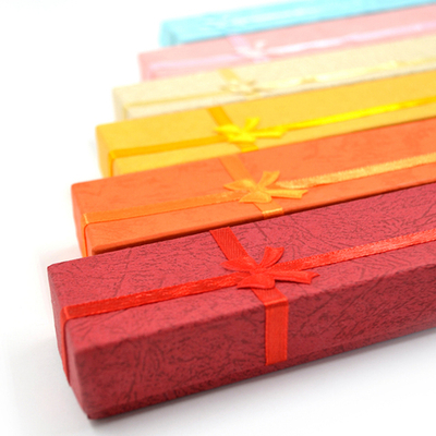 Футляр картонный ассорти, серия "Подарочная".