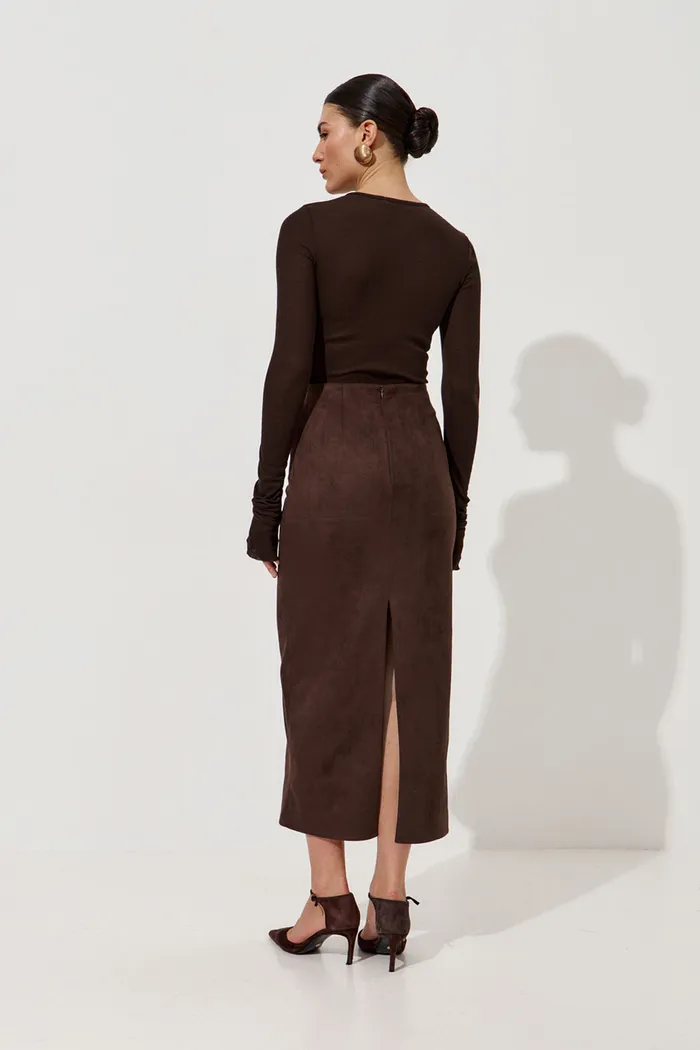 Юбка карандаш из экозамши цвета шоколад