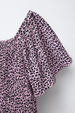 ZARA ПЛАТЬЕ С ТЕКСТУРНЫМ АНИМАЛИСТИЧЕСКИМ ПРИНТОМ, РОЗОВЫЙ