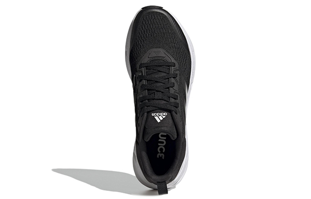 Кроссовки Adidas Questar