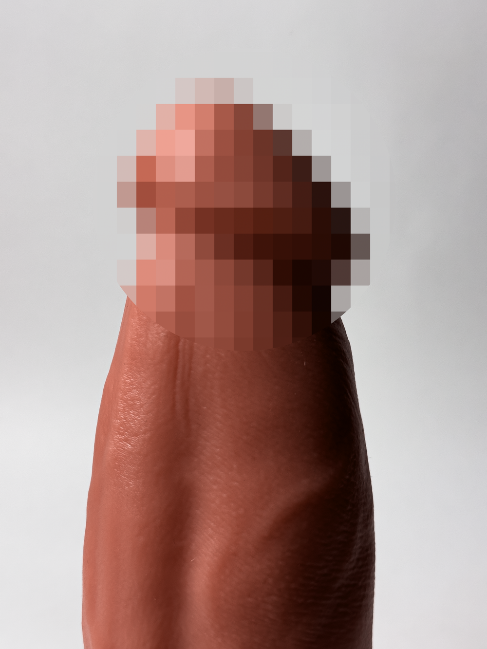 Фаллоимитатор Thompson бежевый