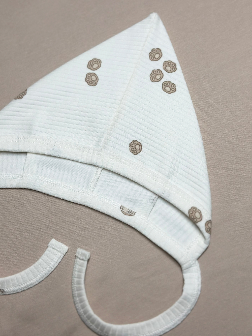 Чепчик Гномик Лапки Рубчик Экрю RinaAmari