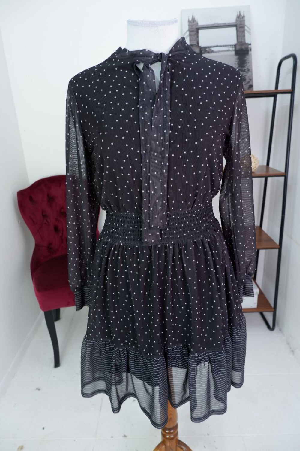 Платье RESERVED симпатичное 44 размер