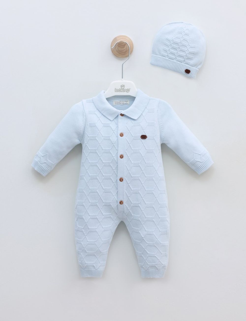 комбинезон с шапочкой