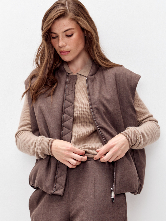 Жилет на молнии из шерсти