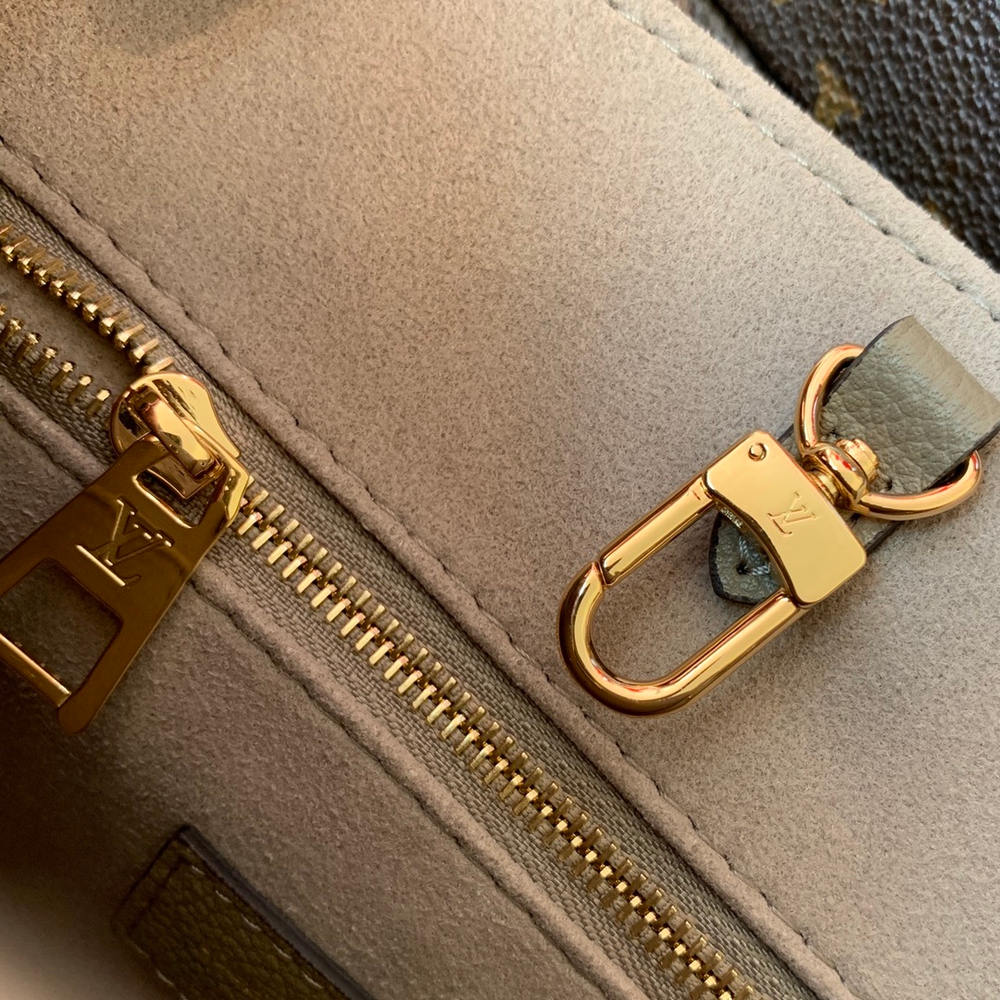 Louis Vuitton Onthego PM