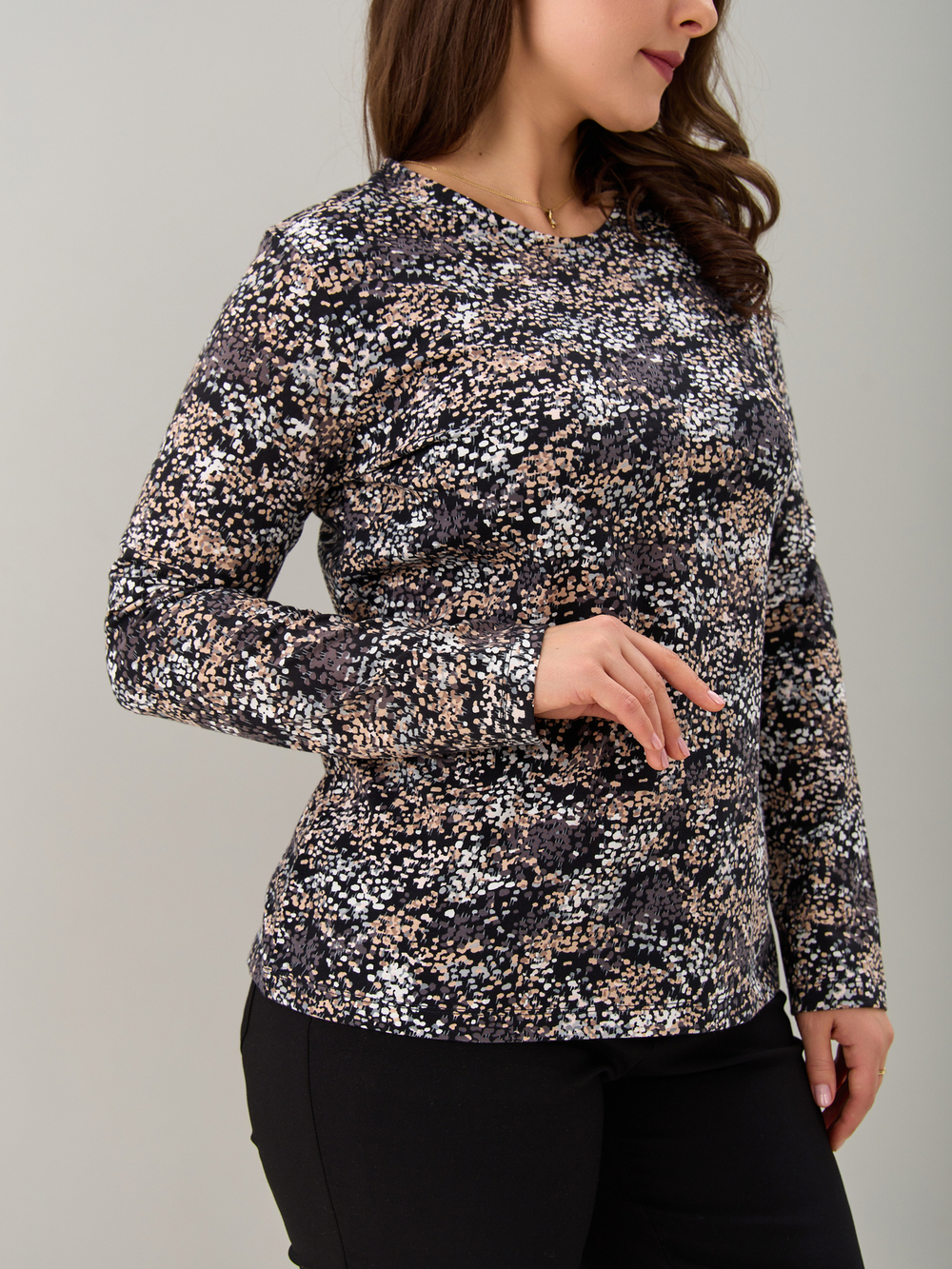 Лонгслив ЛНкл-081/черный-бежабстракция