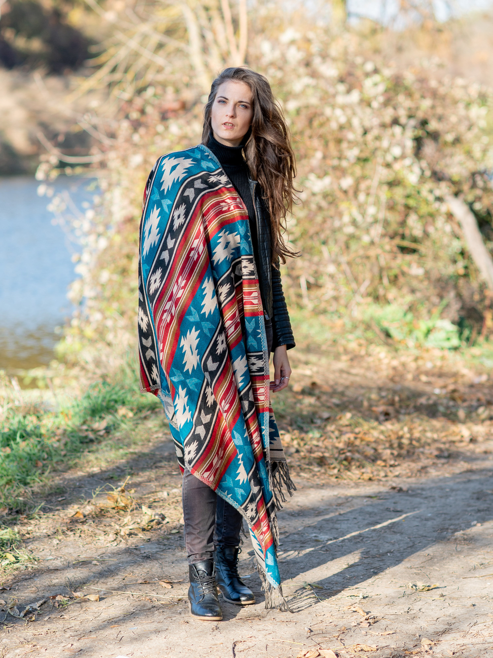 Шарф теплый с орнаментом Навахо