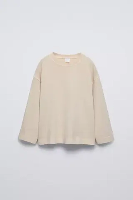 ZARA ФУТБОЛКА ИЗ ТКАНИ С ЭФФЕКТОМ ПОТЕРТОСТИ, ЭКРЮ