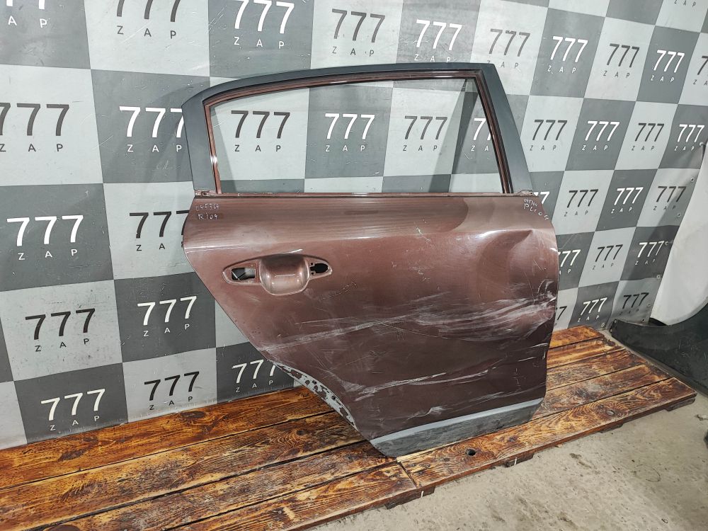 Дверь задняя правая Kia Rio 4 X-Line 17-нв Б/У Оригинал 77004H0500