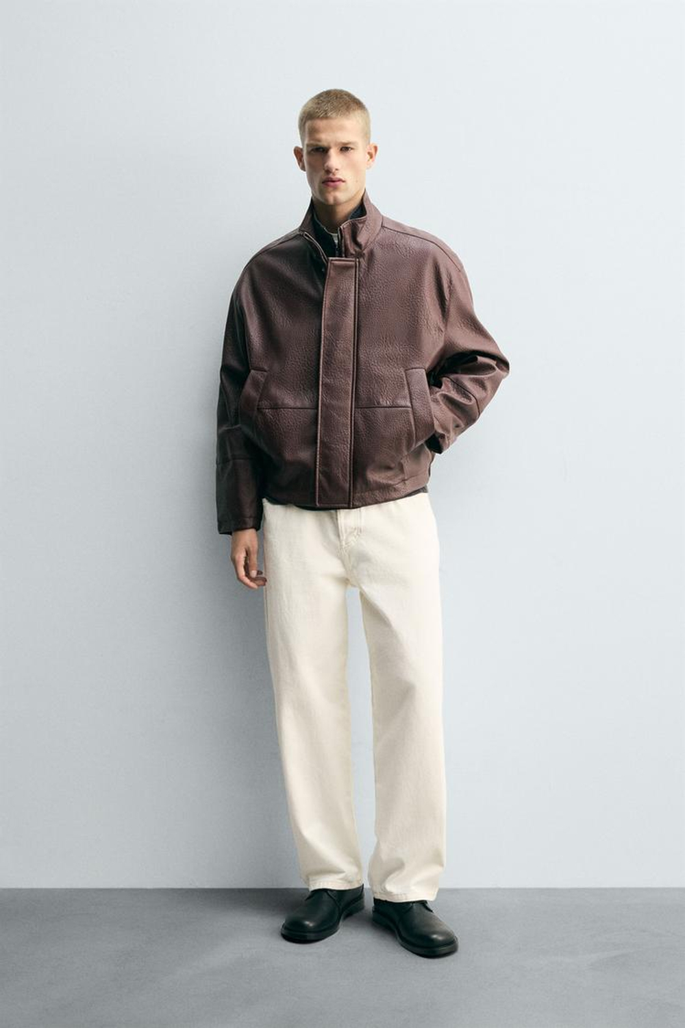 ZARA КУРТКА ИЗ ТЕКСТУРНОЙ ИСКУССТВЕННОЙ КОЖИ, БОРДОВЫЙ