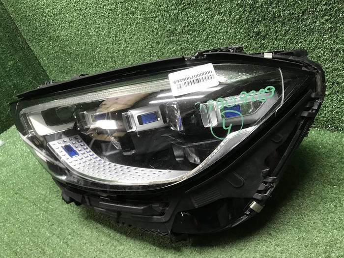 Фара левая Mercedes S W223 (20-нв) Digital Light