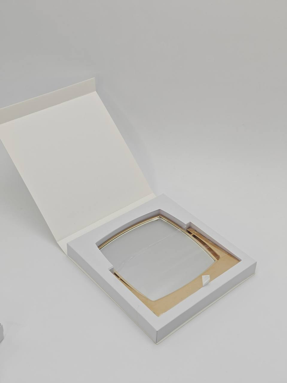 Зеркало CHANEL