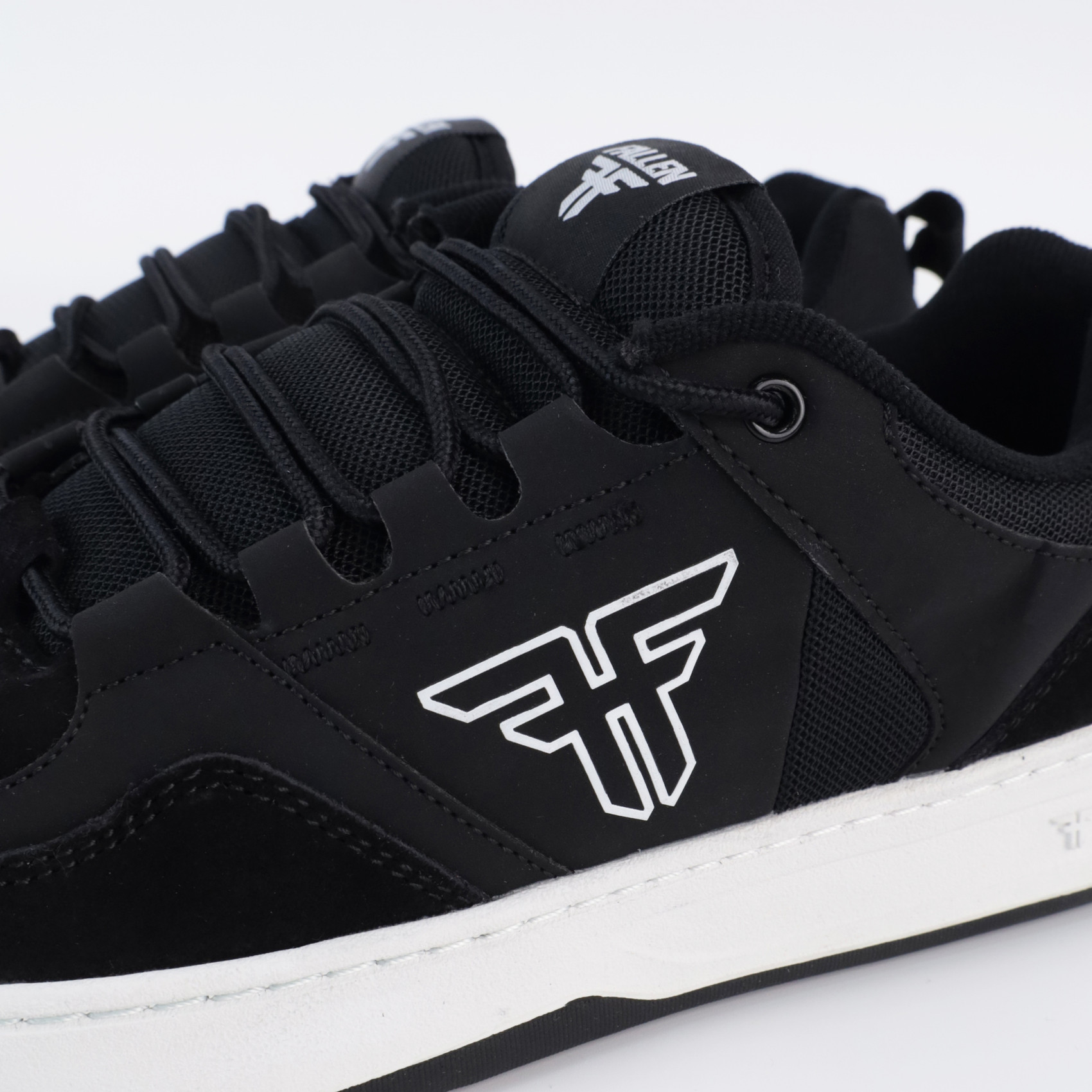 Fallen The Crest (black/white) артикул:FMP1ZA13 - купить в магазине Дайс