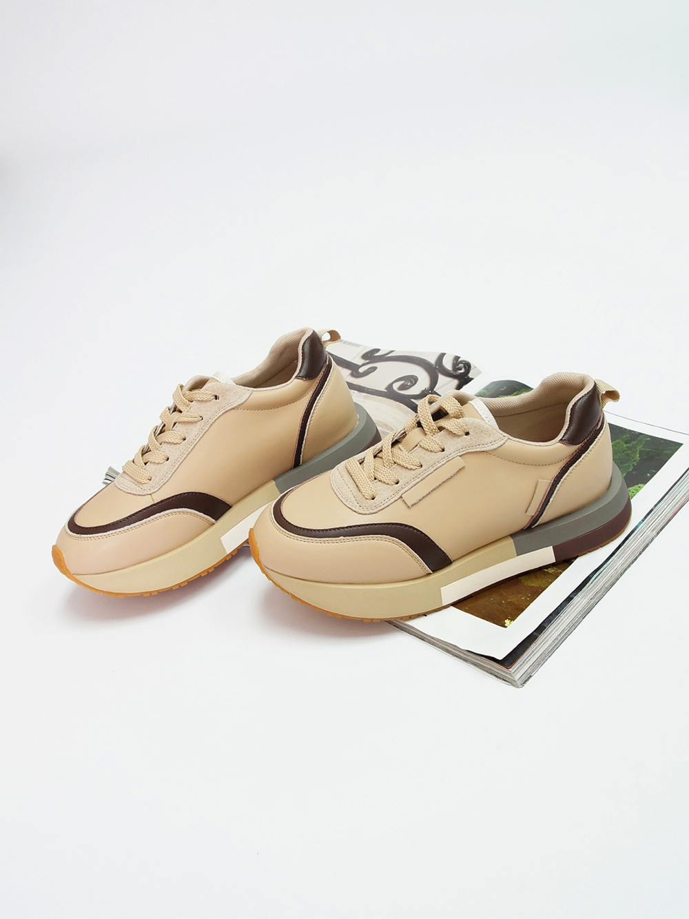 Кроссовки женские демисезонные