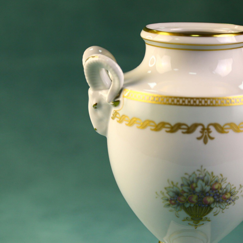 Парадная ваза-кубок