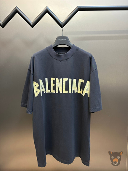 Футболка Balenciaga