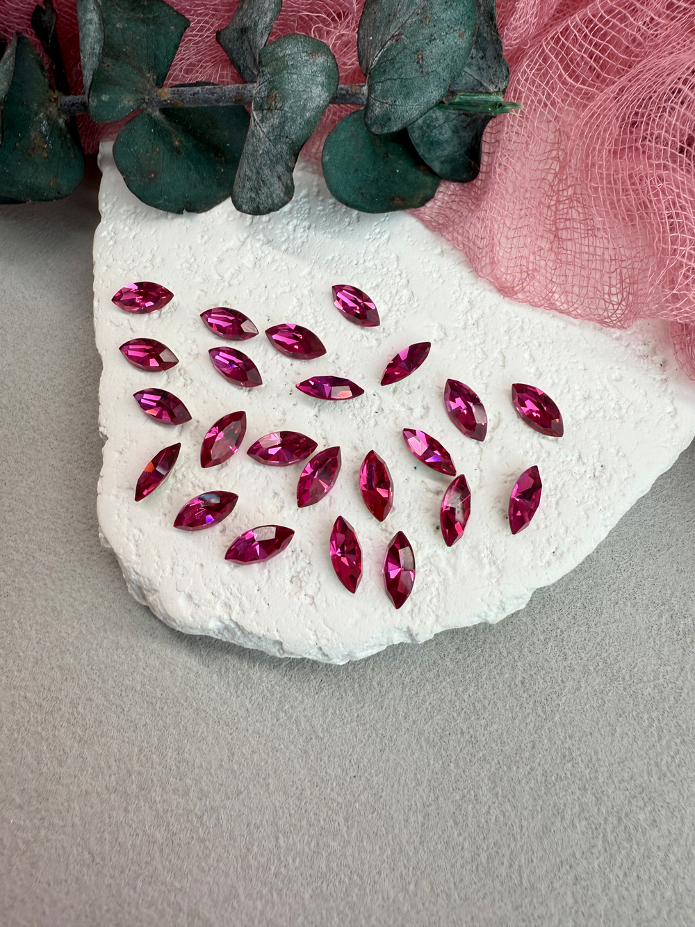 Наветт Navette 10*5 мм, Fuchsia