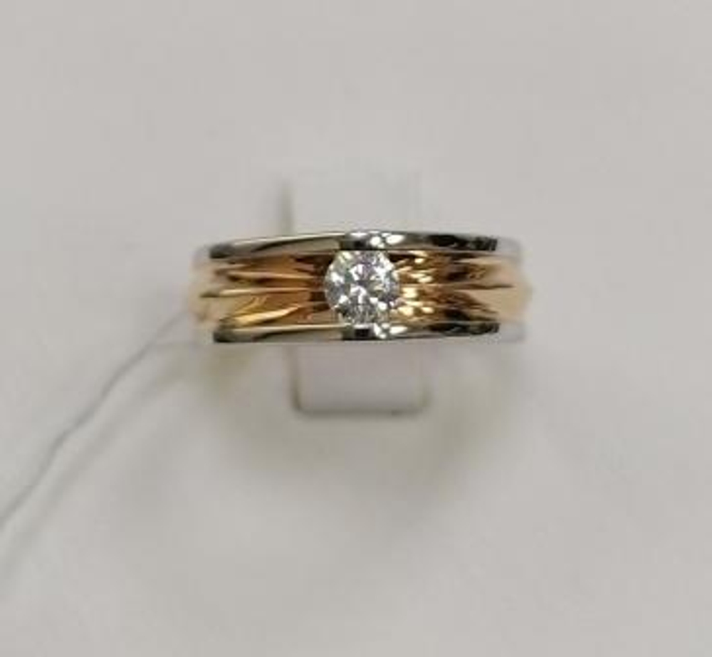 Кольцо из золота с фианитами