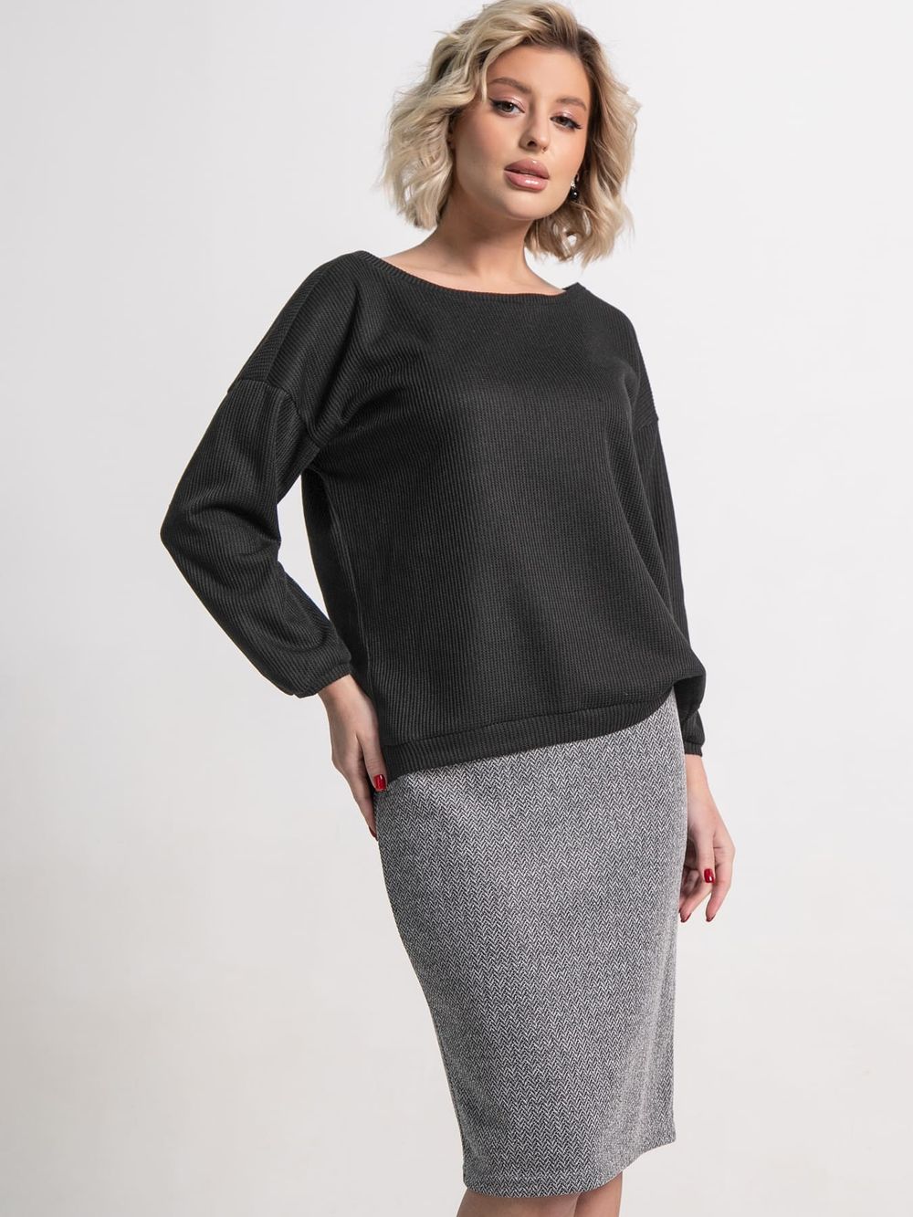 Костюм с юбкой Совершенство форм (черно-серый) К15292-10М LT Collection