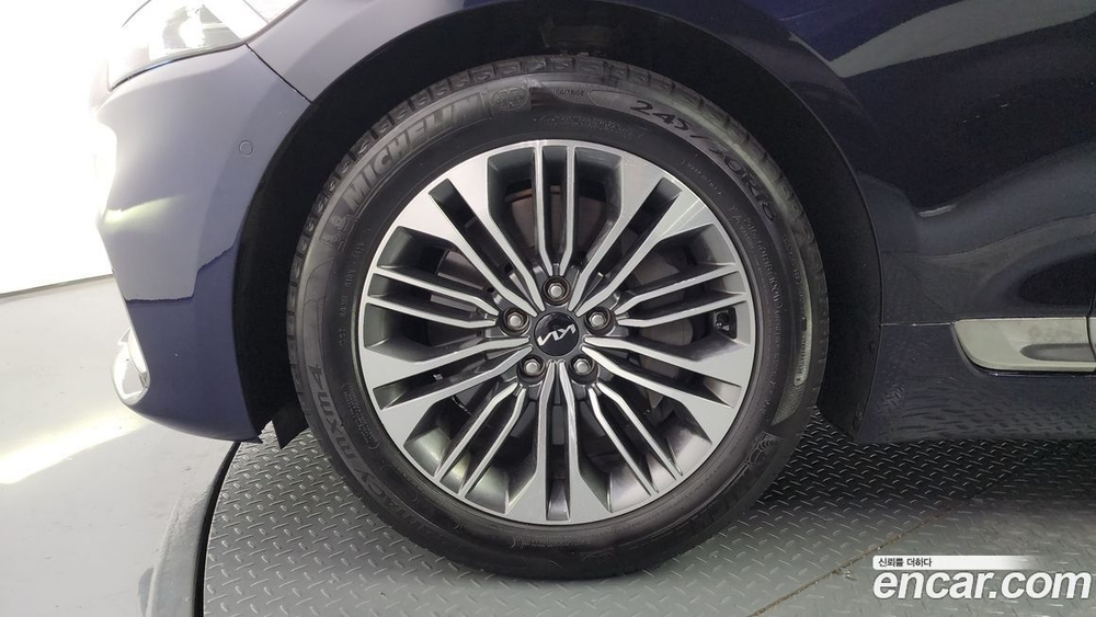 Kia The New K9 (Quoris/K900) 2 Generation 3.8 GDI AWD (10.2021)