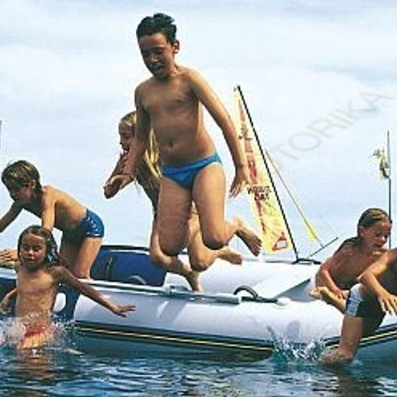 Надувная лодка ZODIAC Cadet 200 roll-up