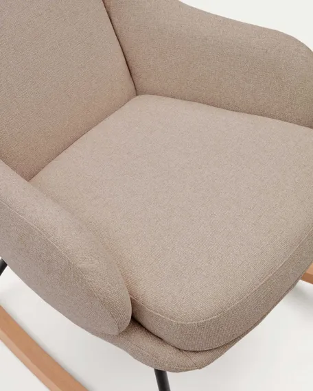 Maustin Кресло-качалка из бежевой овчины со стальной конструкцией и деревом бука