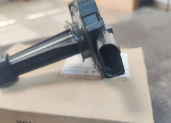 Датчик уровня масла Audi/VW 03C907660T 03C90766