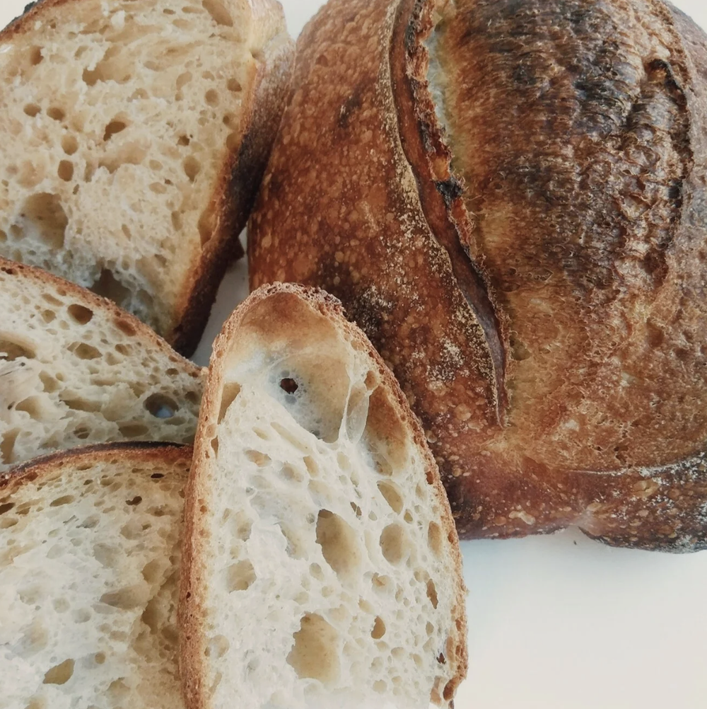 Хлеб деревенский пшеничный на закваске