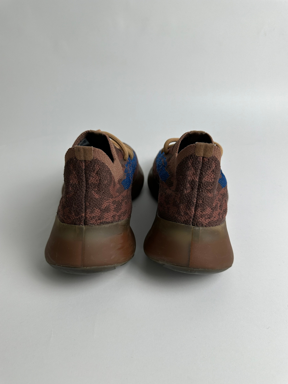 Кроссовки Adidas Yeezy boost 380