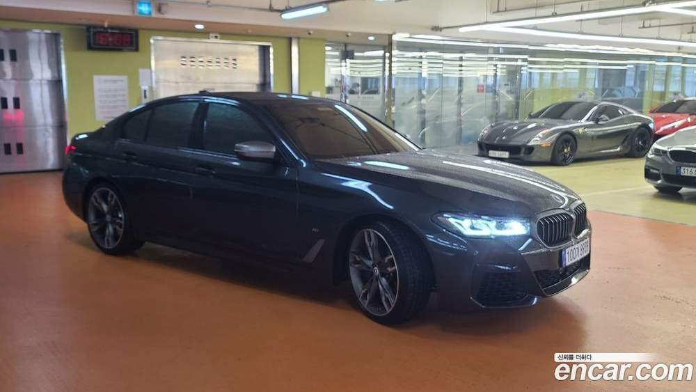 BMW 5 Series (G30) M550i xDrive (10.2022)