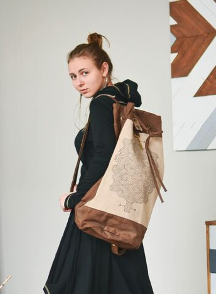 Рюкзак-торба с принтом "Shipibo" коричневый