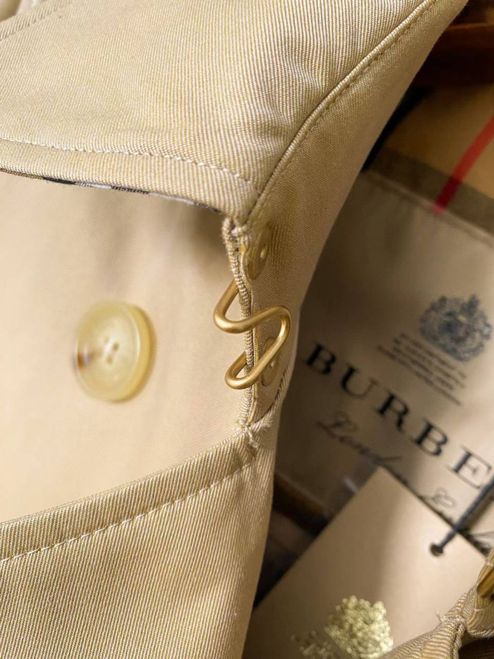 Плащ Burberry