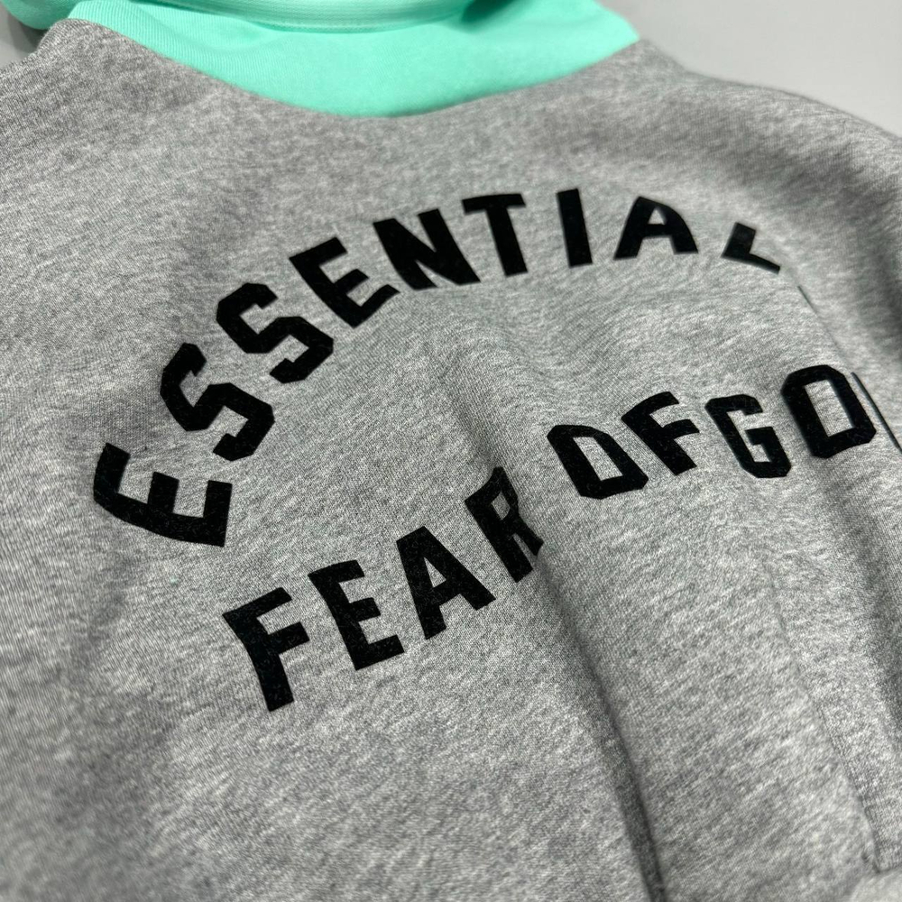 Костюм Essentials