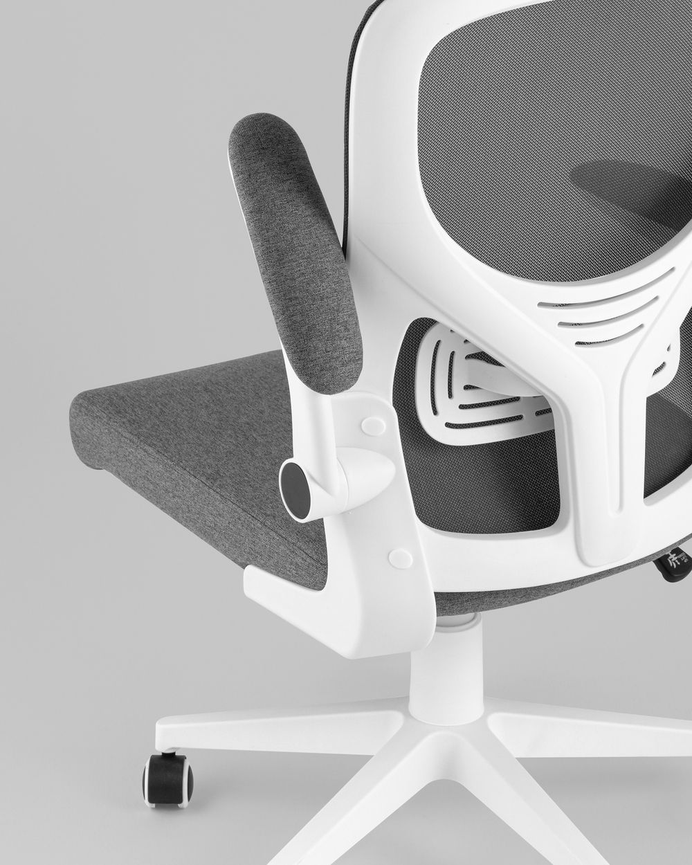 Кресло офисное TopChairs Airone серый ткань