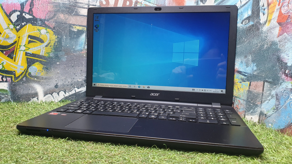 Ноутбук Acer AMD A8/16Gb/R5 M200 1Gb