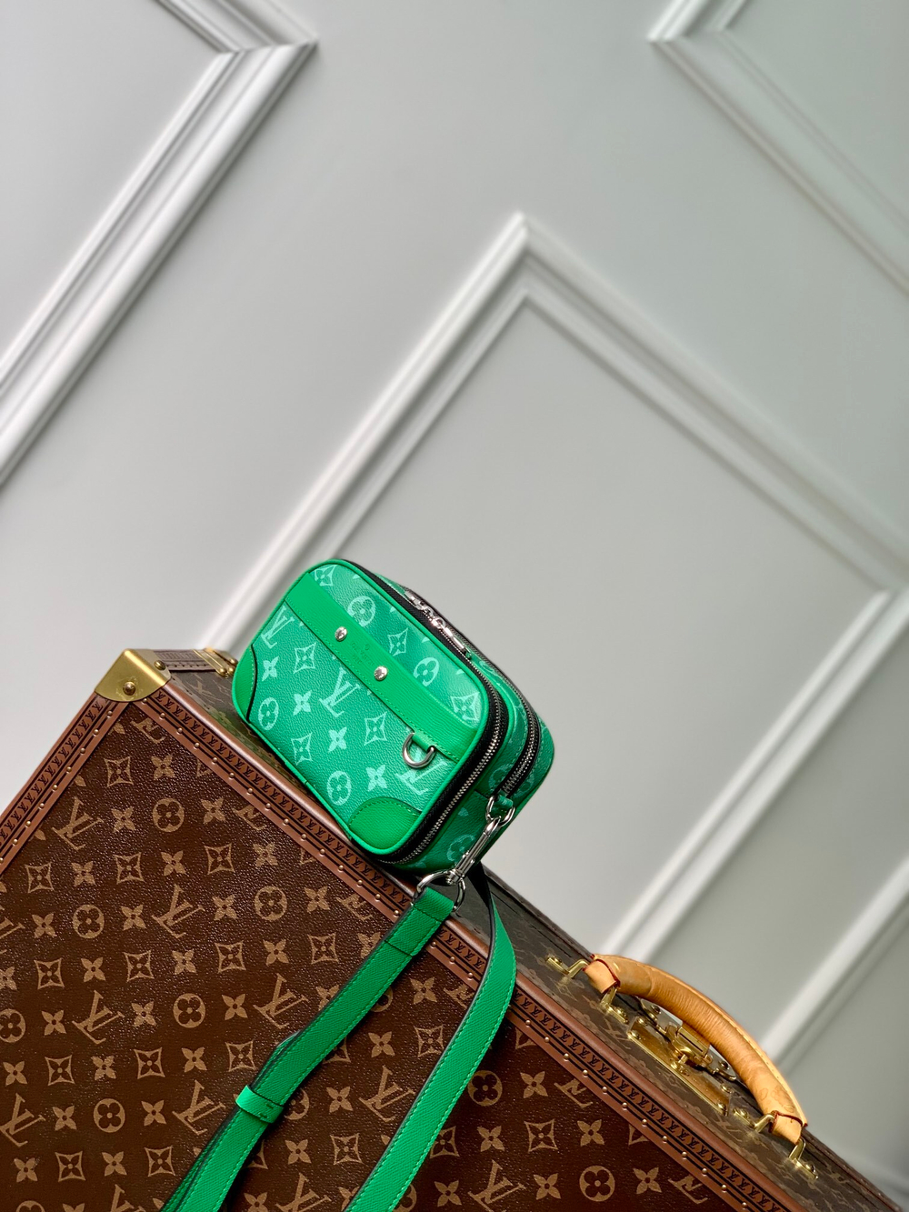 Louis Vuitton Alpha Messenger