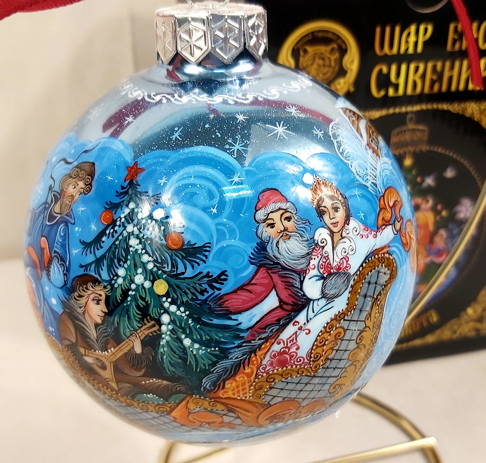 Коллекционный елочный шар с росписью Палех "Тройка" в коробке