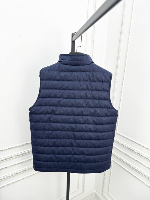 Пуховый жилет Kiton