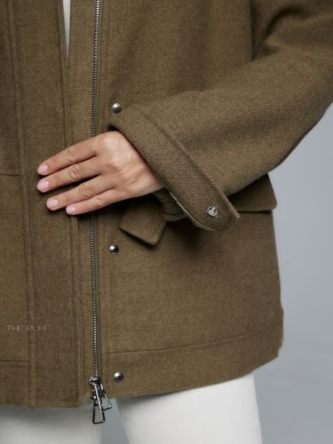 Куртка с меховым воротником в цвете хаки