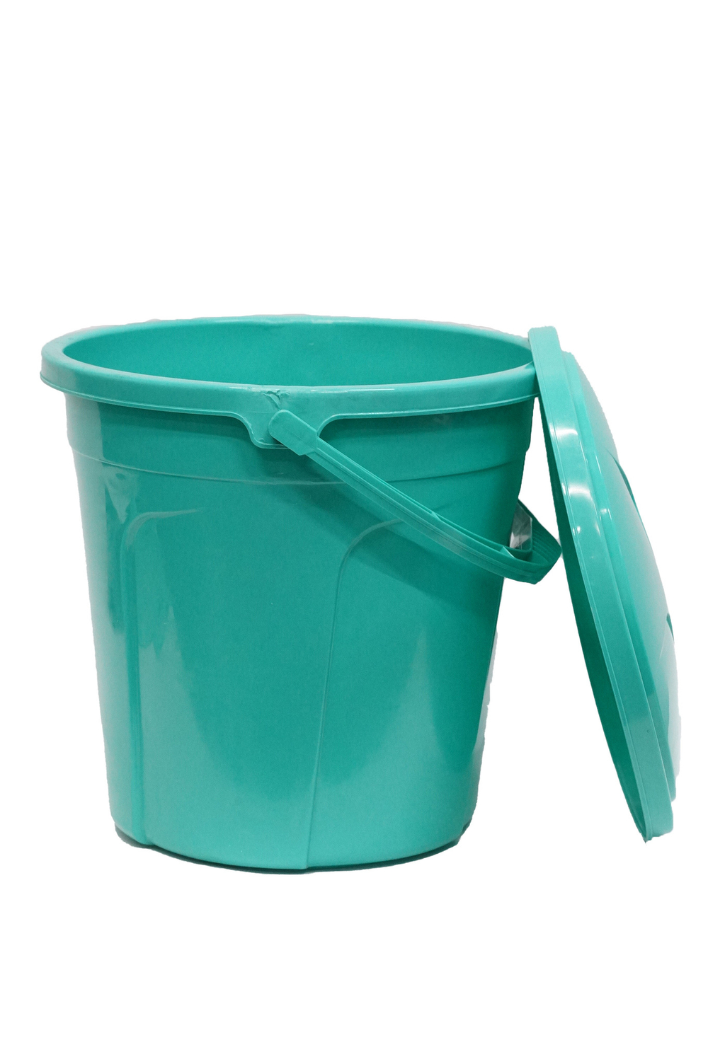 ВЕДРО ПЛАСТИКОВОЕ 15Л С КРЫШКОЙ ST68 JIP