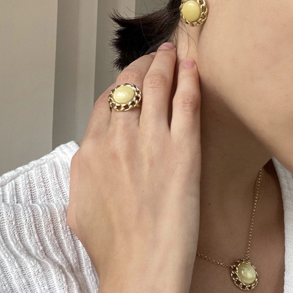 Кольцо винтажное II с молочным янтарем