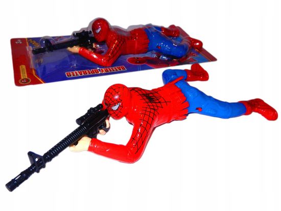 Супергерой " Человек паук"  с винтовкой