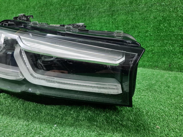 Фара правая BMW 5er G30 (2020-2023) LED