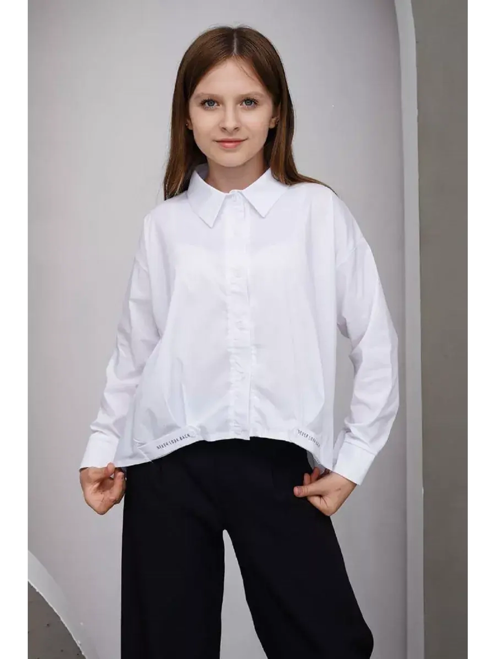 Блузка школьная для девочки оверсайз.