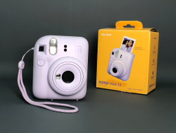 FujiFilm Instax Mini 12