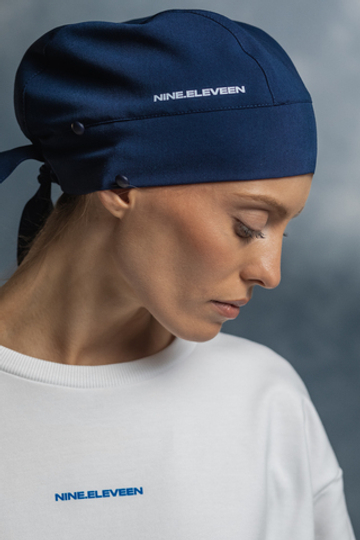 Медицинская шапочка с фиксаторами женская