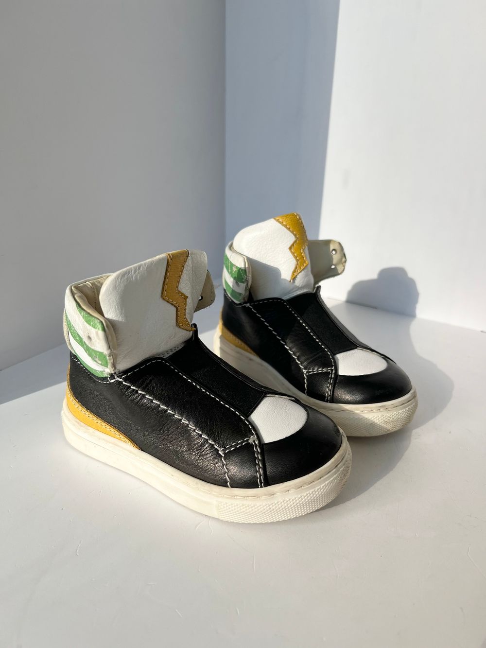 Кожаные кеды Fendi, 24