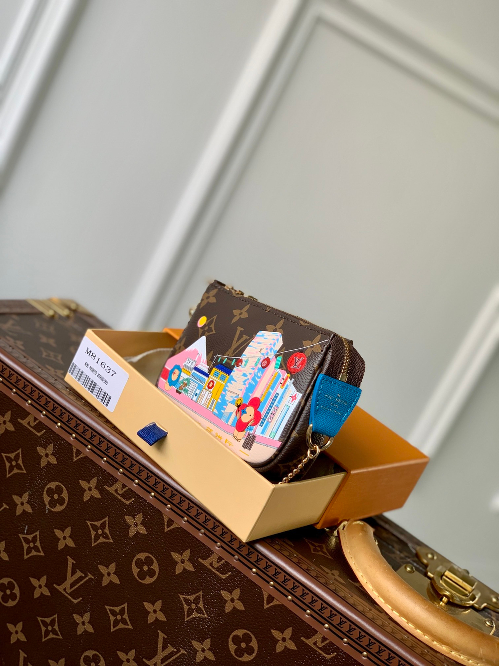 Louis Vuitton Mini Pochette Accessoires