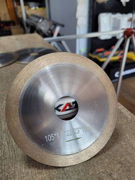 Диск алмазный спеченный 105x22,2x1мм